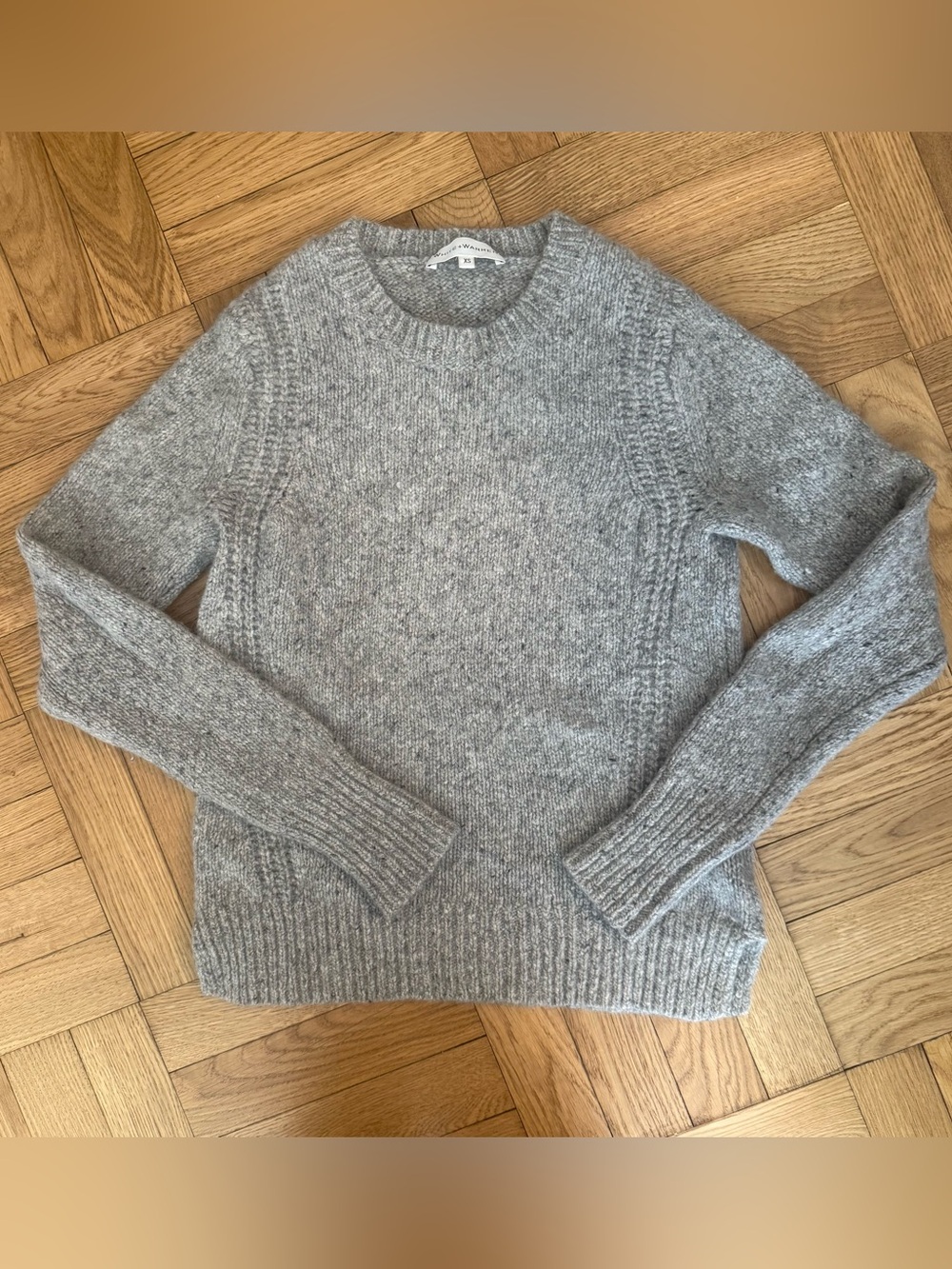 White + Warren 100% Cashmere Sweater XS Gray Crewneck Luxury Soft Knit